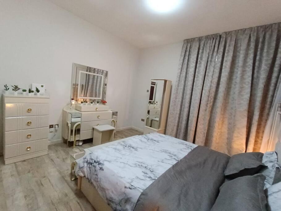 Luxury Two Bedroom شقة فخمة وكبيرة غرفتين عجمان المظهر الخارجي الصورة