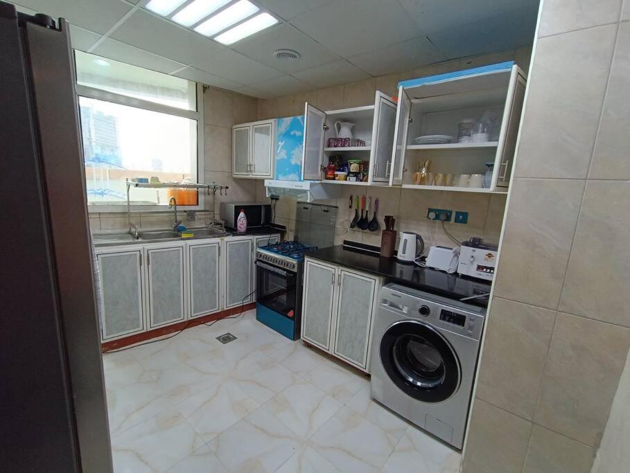 Luxury Two Bedroom شقة فخمة وكبيرة غرفتين عجمان المظهر الخارجي الصورة