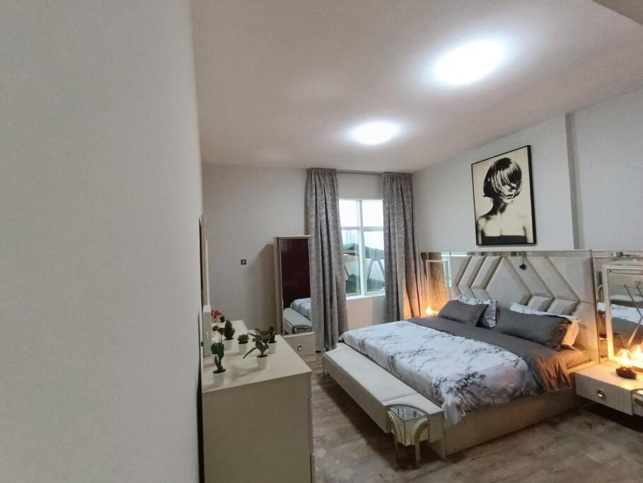 Luxury Two Bedroom شقة فخمة وكبيرة غرفتين عجمان المظهر الخارجي الصورة